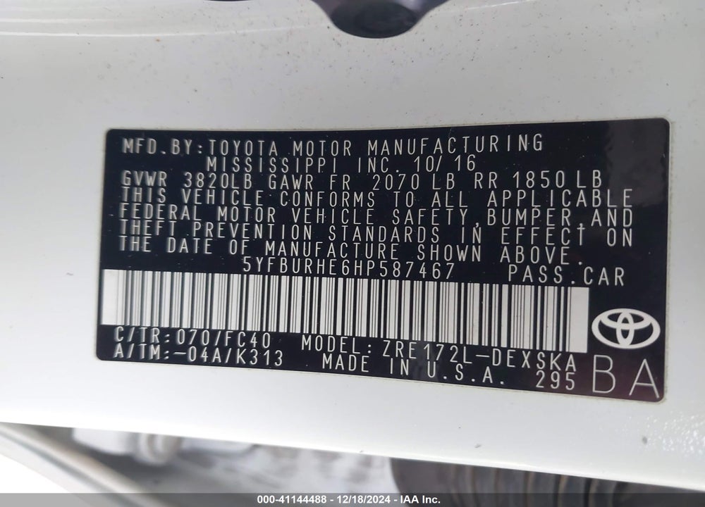 2017 TOYOTA COROLLA SE VIN: 5YFBURHE6HP587467