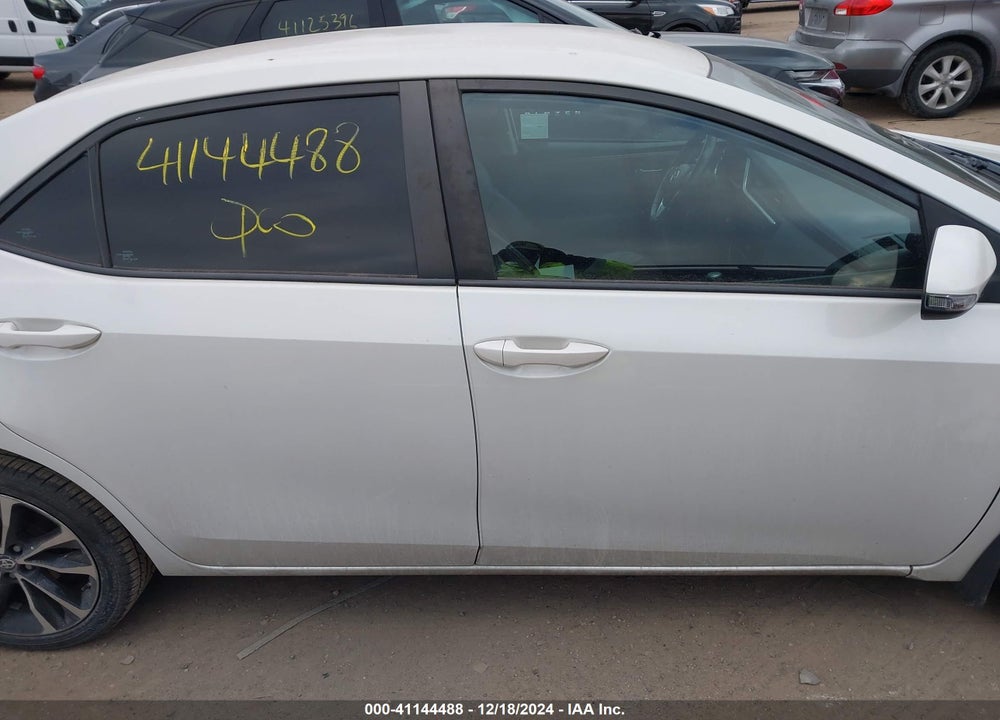 2017 TOYOTA COROLLA SE VIN: 5YFBURHE6HP587467