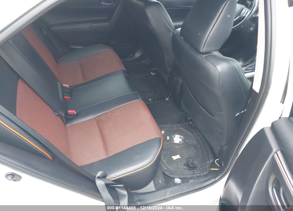 2017 TOYOTA COROLLA SE VIN: 5YFBURHE6HP587467