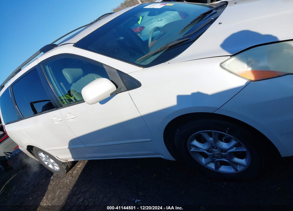 2006 TOYOTA SIENNA XLE VIN: 5TDZA22C06S473572