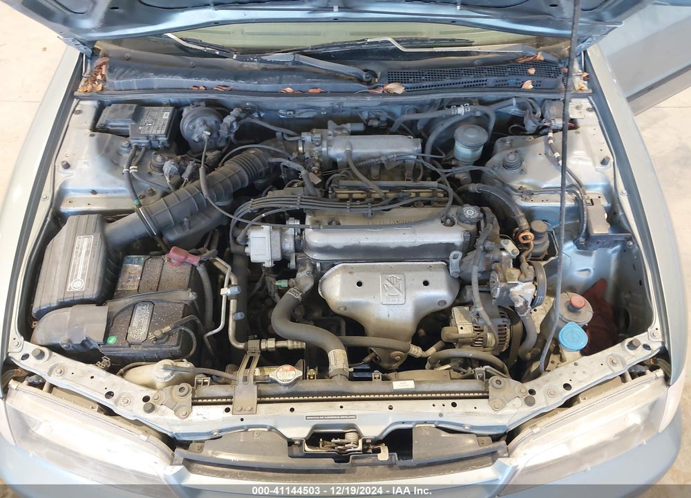1995 HONDA ACCORD LX/EX VIN: 1HGCD5637SA127469