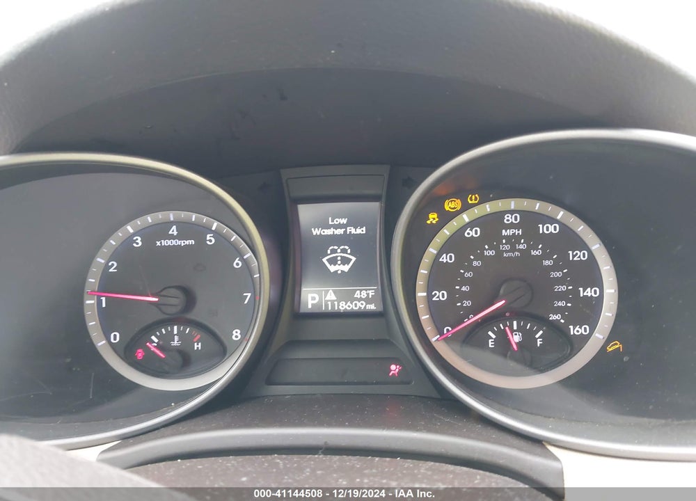 2015 HYUNDAI SANTA FE SPORT 2.4L VIN: 5XYZU3LBXFG284752
