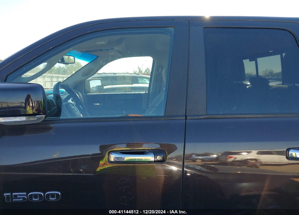 2011 RAM 1500 SLT VIN: 1D7RV1GT4BS577173