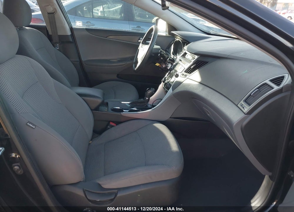2012 HYUNDAI SONATA GLS VIN: 5NPEB4AC1CH381123