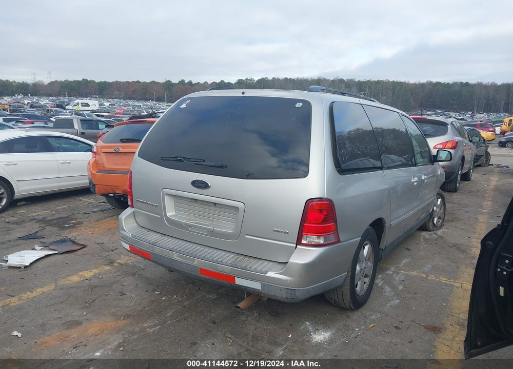 2005 FORD FREESTAR SES VIN: 2FMZA57685BA66292