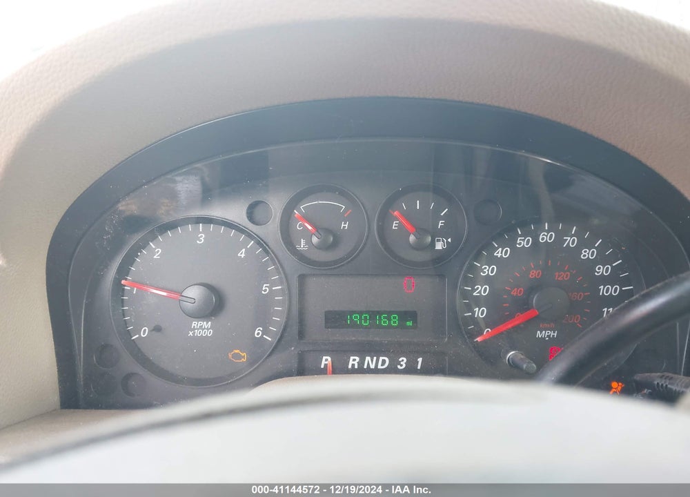 2005 FORD FREESTAR SES VIN: 2FMZA57685BA66292