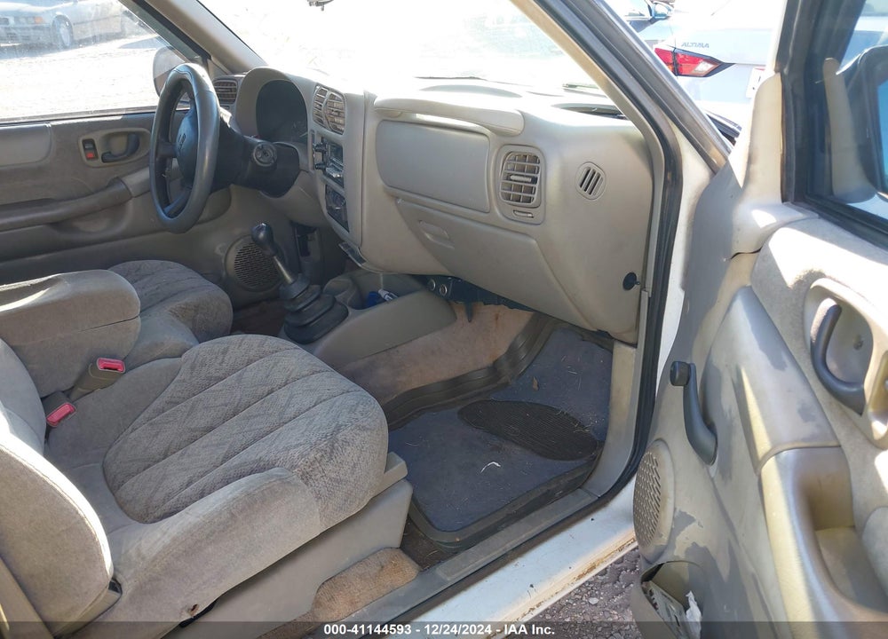 1999 GMC SONOMA SLS VIN: 1GTCS1444X8513144