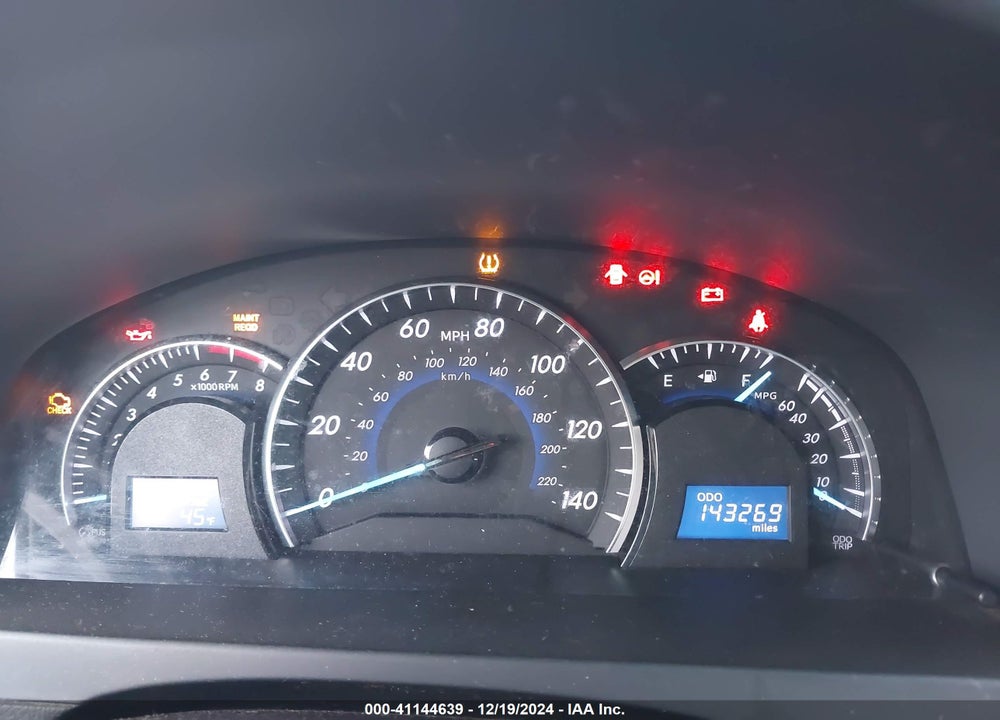 2012 TOYOTA CAMRY XLE VIN: 4T4BF1FK7CR252851