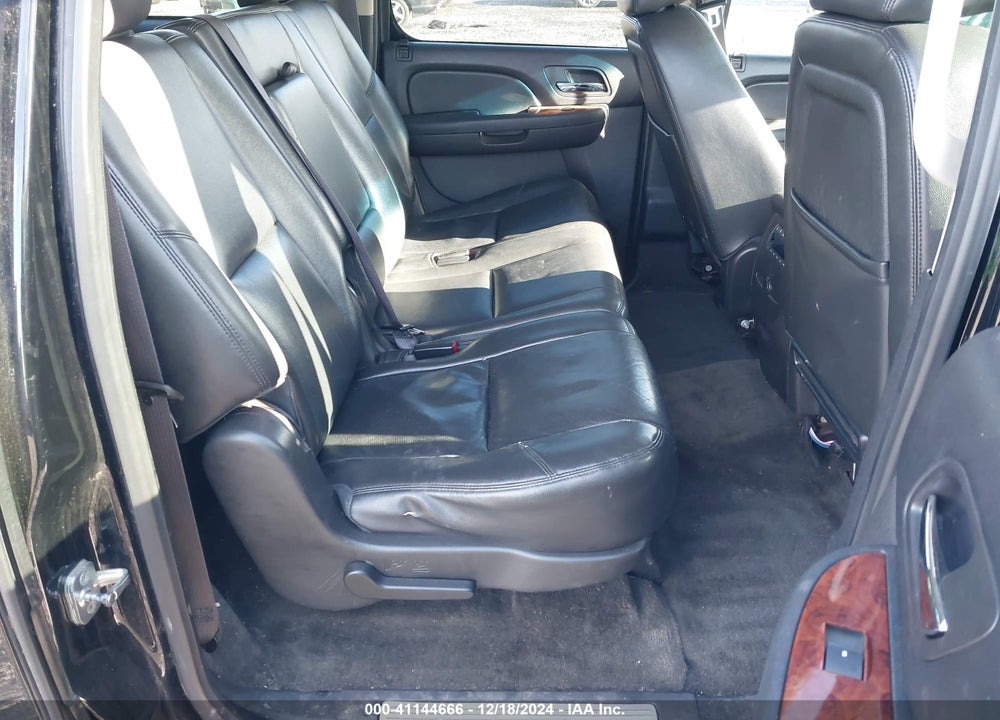 2013 CHEVROLET SUBURBAN 1500 LTZ VIN: 1GNSKKE7XDR211929