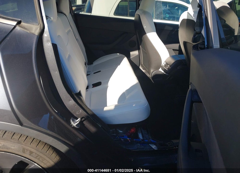 2024 TESLA MODEL Y PERFORMANCE DUAL MOTOR ALL-WHEEL DRIVE VIN: 7SAYGDEF1RF040821