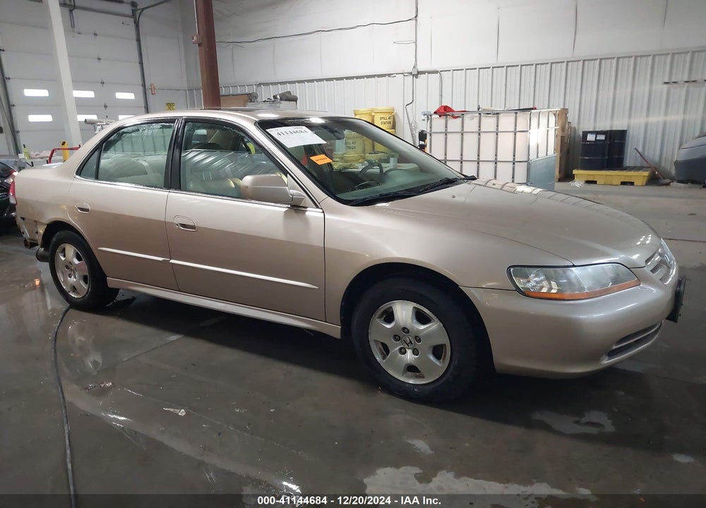 2001 HONDA ACCORD 3.0 EX VIN: 1HGCG16501A070502