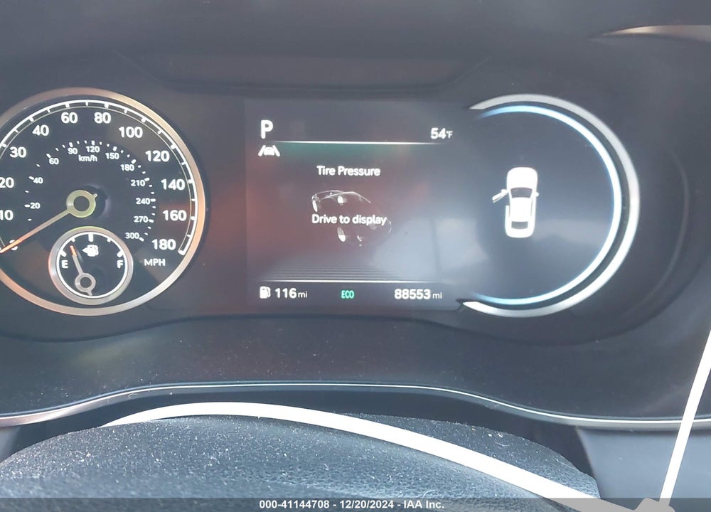 2022 GENESIS G70 2.0T RWD VIN: KMTG34TA7NU103998