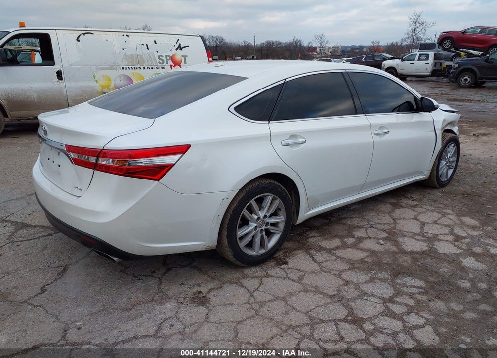 2015 TOYOTA AVALON XLE VIN: 4T1BK1EB6FU157161