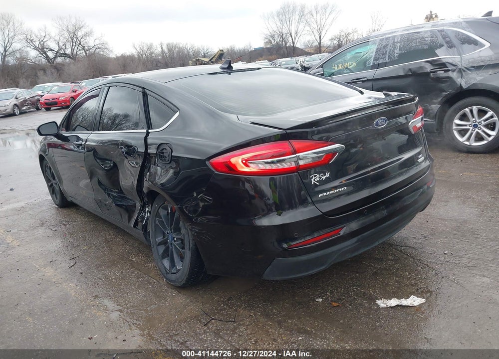 2019 FORD FUSION VIN: 3FA6P0HD8KR231931