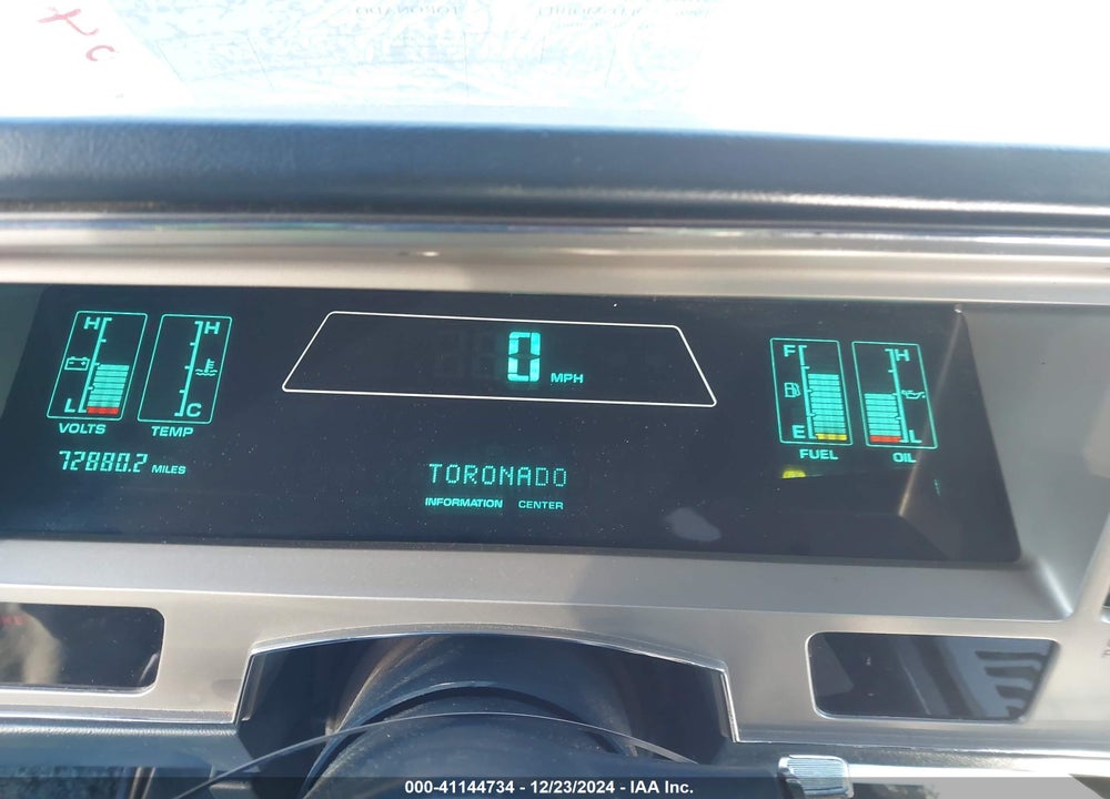 1986 OLDSMOBILE TORONADO BROUGHAM VIN: 1G3EZ57B2GU303655