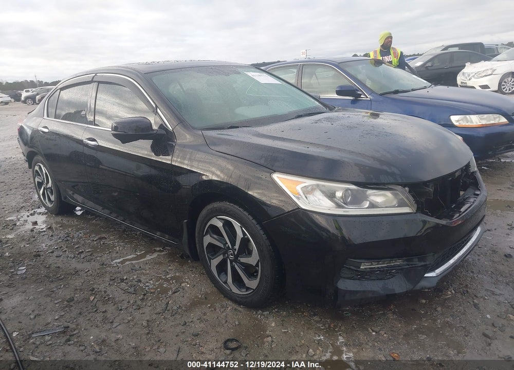 2017 HONDA ACCORD EX-L V6 VIN: 1HGCR3F81HA016782