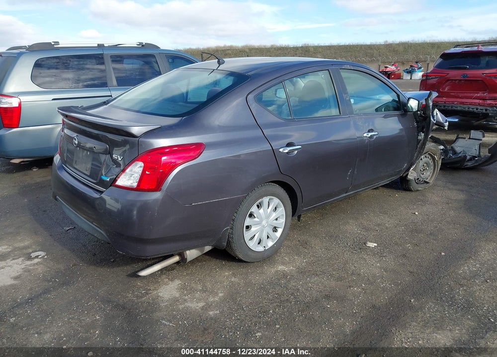 2015 NISSAN VERSA 1.6 SV VIN: 3N1CN7AP5FL922572
