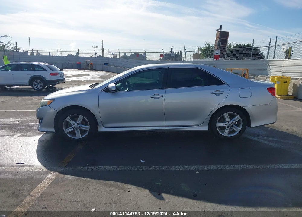 2012 TOYOTA CAMRY SE VIN: 4T1BF1FK1CU012821
