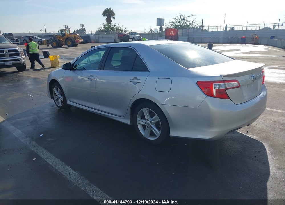 2012 TOYOTA CAMRY SE VIN: 4T1BF1FK1CU012821