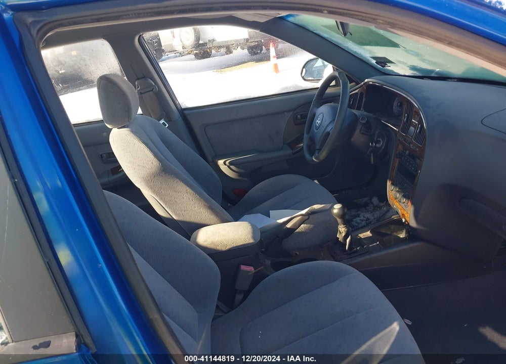 2004 HYUNDAI ELANTRA GLS/GT VIN: KMHDN46DX4U798845
