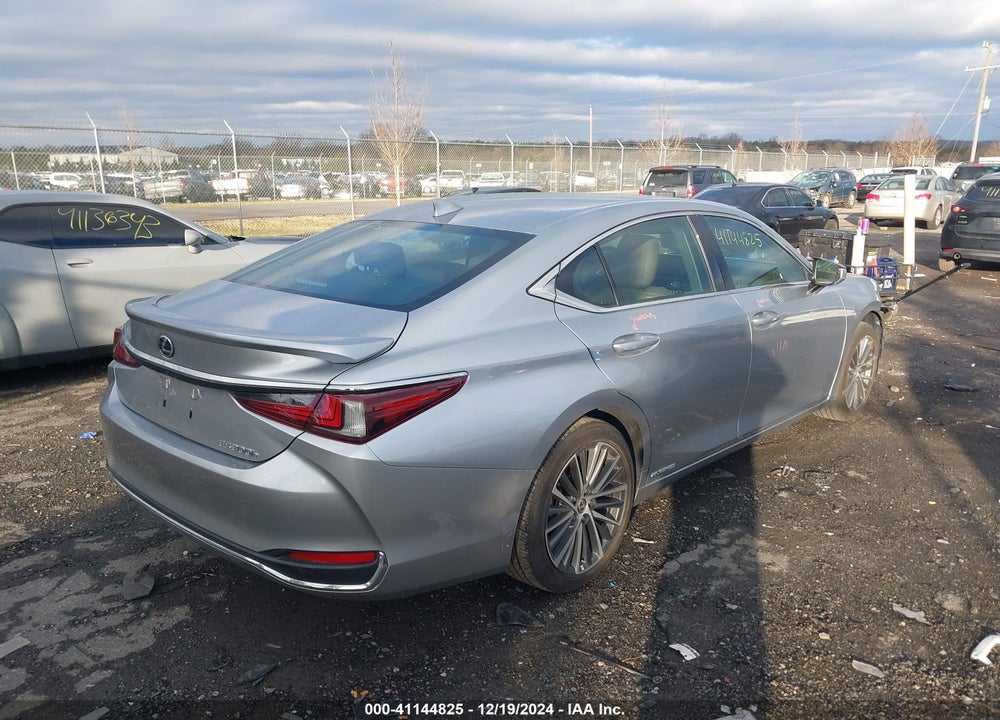2022 LEXUS ES 300H VIN: 58ADA1C14NU015713