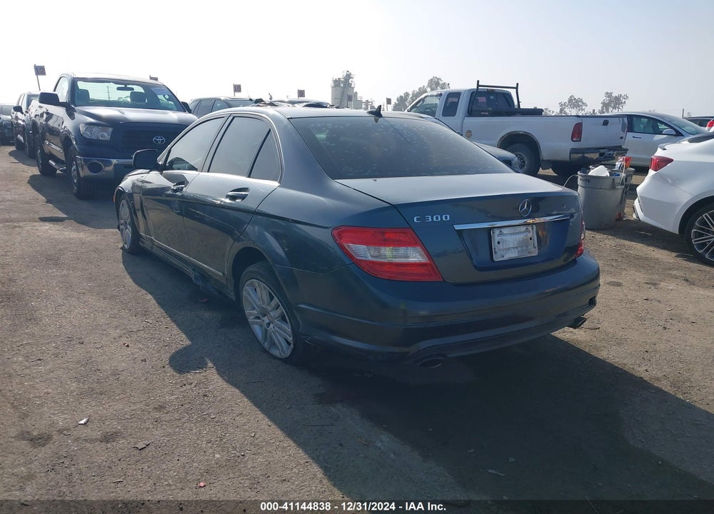 2008 MERCEDES-BENZ C 300 VIN: WDDGF54X88R011956