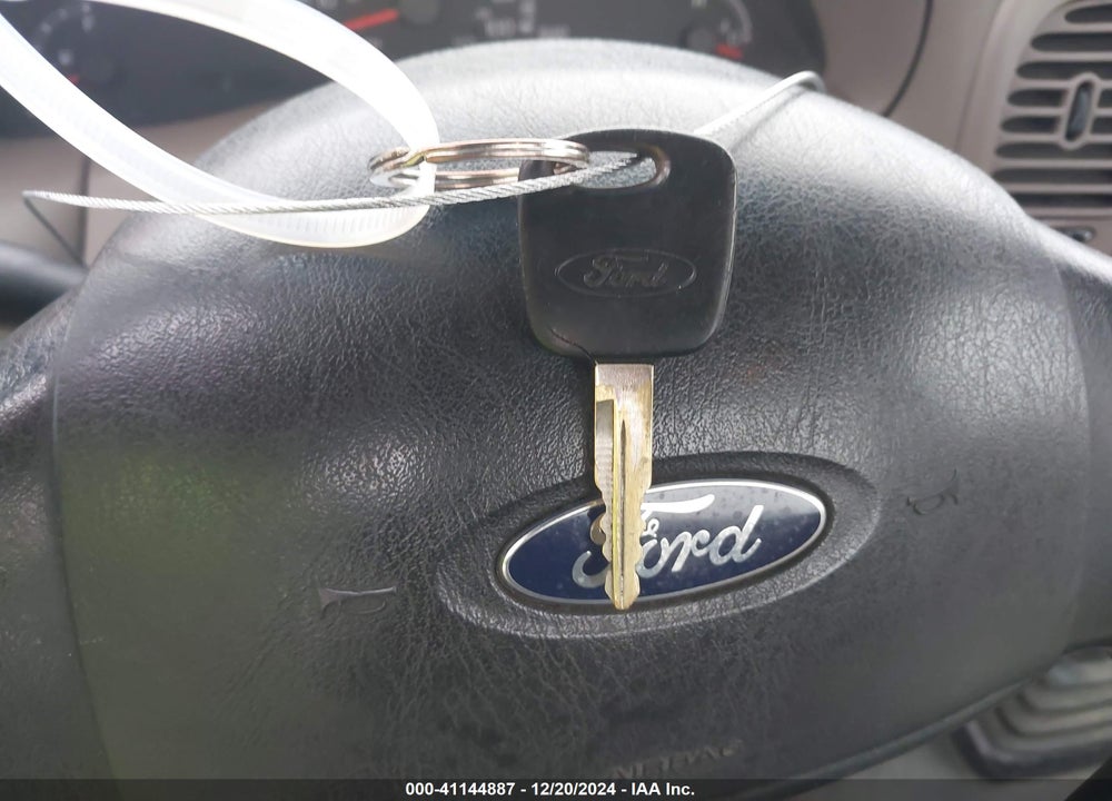 2004 FORD F-150 HERITAGE XL/XLT VIN: 2FTRF17234CA59223