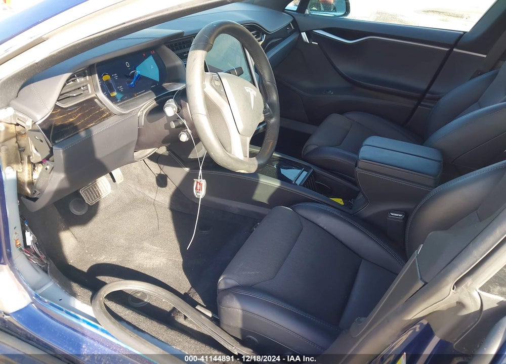 2018 TESLA MODEL S 100D/75D/P100D VIN: 5YJSA1E26JF295615