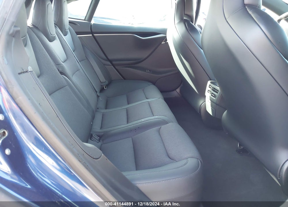2018 TESLA MODEL S 100D/75D/P100D VIN: 5YJSA1E26JF295615