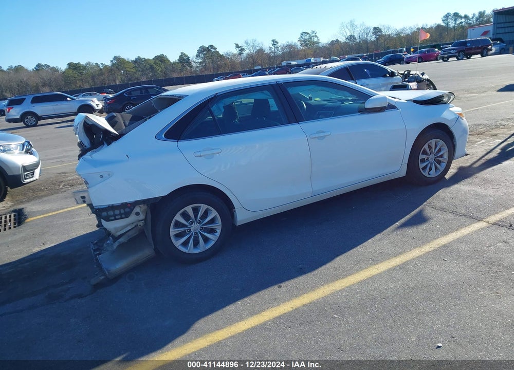 2016 TOYOTA CAMRY LE VIN: 4T1BF1FK1GU508126