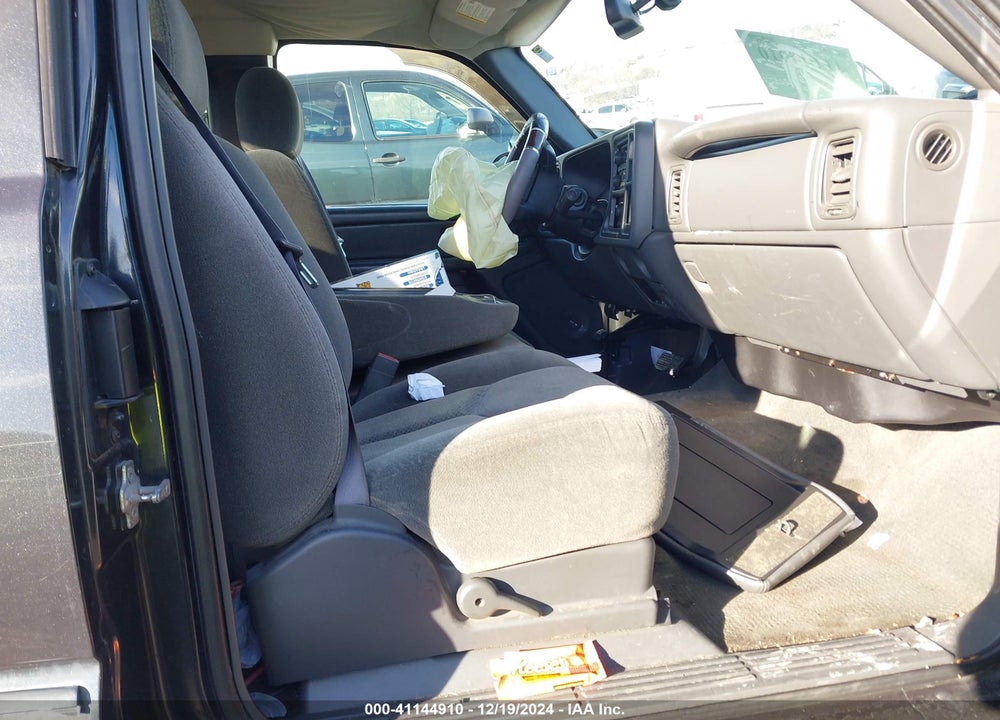 2005 CHEVROLET SILVERADO 1500 Z71 VIN: 1GCEK19ZX5Z130085
