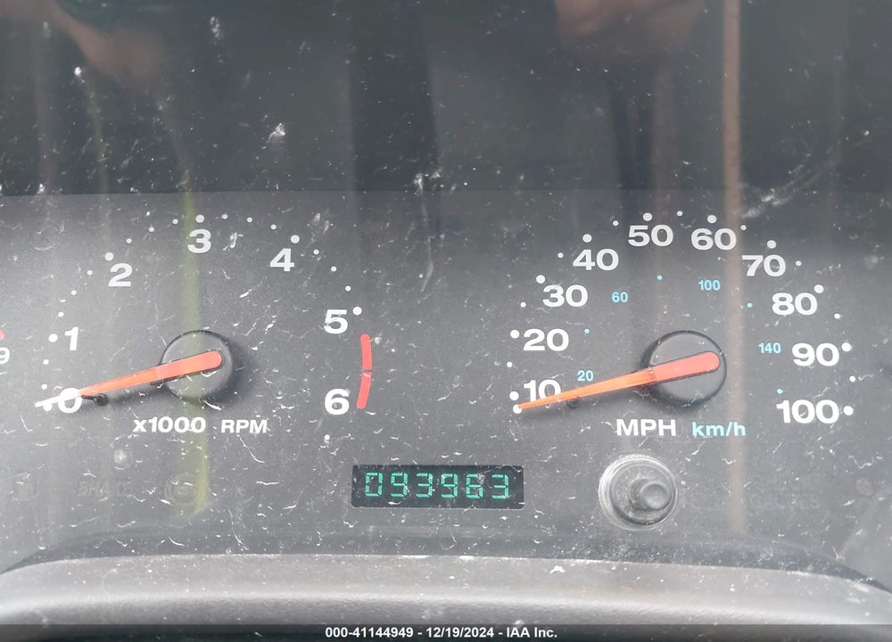 2002 JEEP WRANGLER SAHARA VIN: 1J4FA59S02P714577