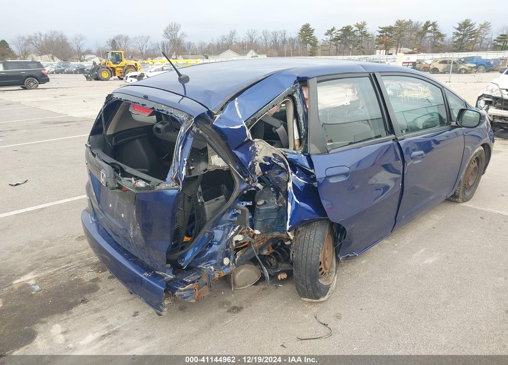 2012 HONDA FIT VIN: JHMGE8G33CC036975