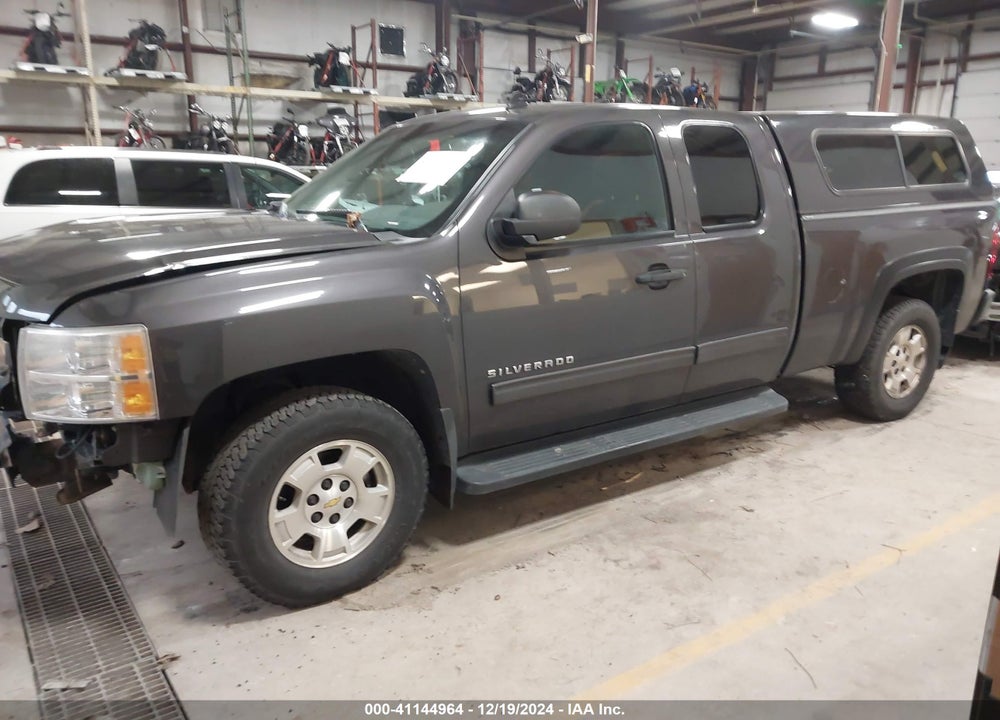 2011 CHEVROLET SILVERADO 1500 VIN: 1GCRCSE05BZ260072