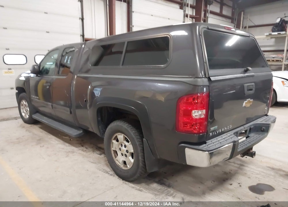 2011 CHEVROLET SILVERADO 1500 VIN: 1GCRCSE05BZ260072