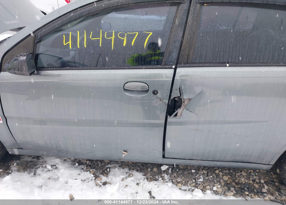 2007 SATURN ION 2 VIN: 1G8AJ55F57Z196514