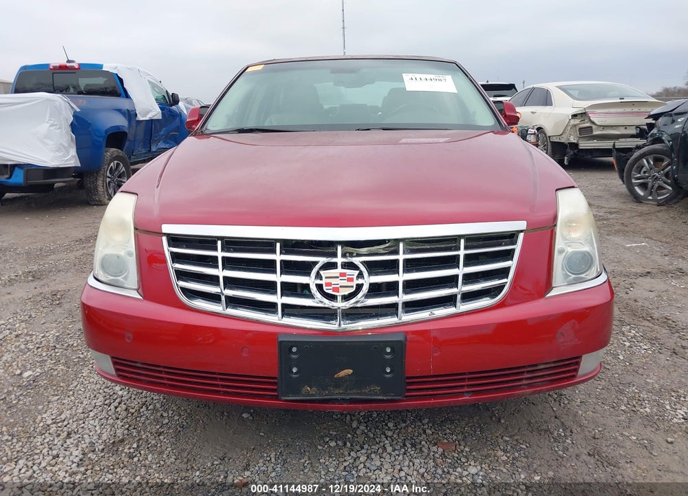 2008 CADILLAC DTS VIN: 1G6KD57Y88U182995