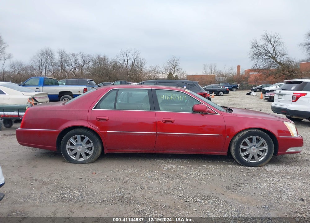 2008 CADILLAC DTS VIN: 1G6KD57Y88U182995