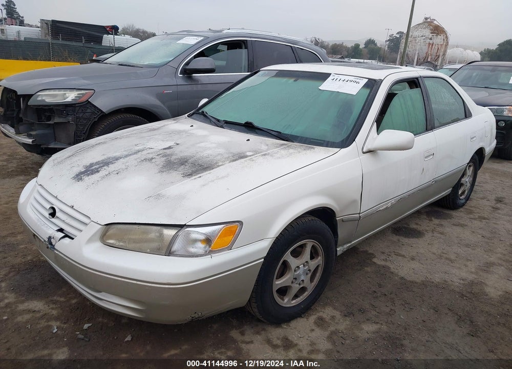 1999 TOYOTA CAMRY LE VIN: JT2BG22K9X0337641