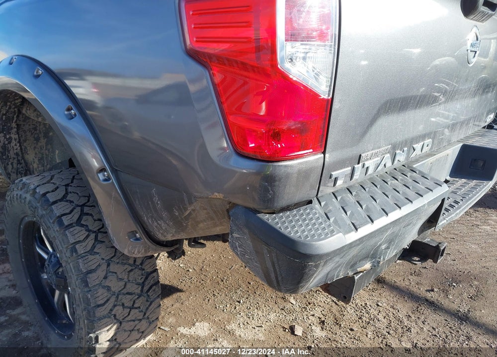 2017 NISS TITAN XD S CREW CAB VIN: 1N6AA1F36HN519221