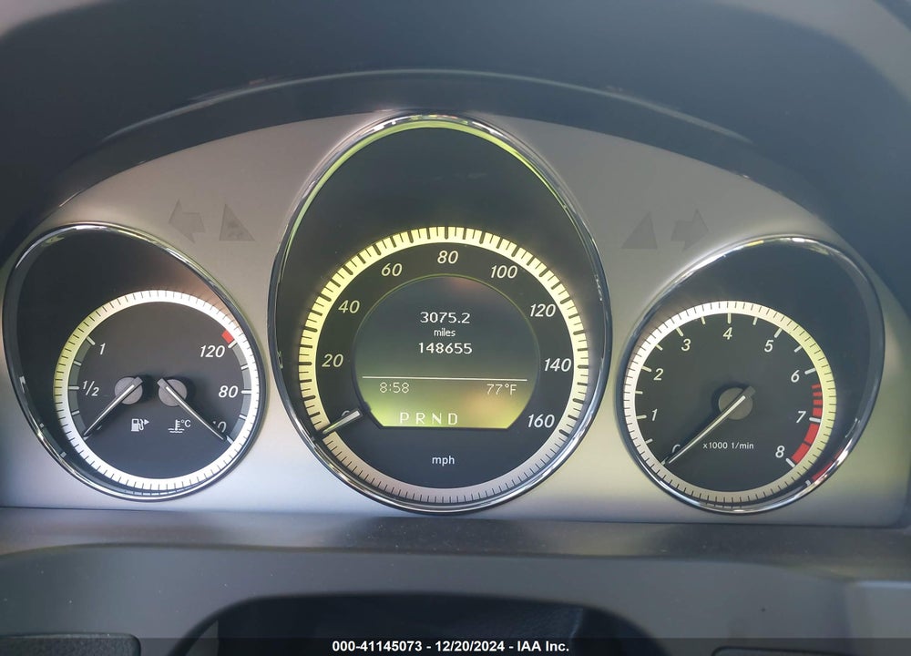 2011 MERCEDES-BENZ C 300 LUXURY/SPORT VIN: WDDGF5EB4BR136043