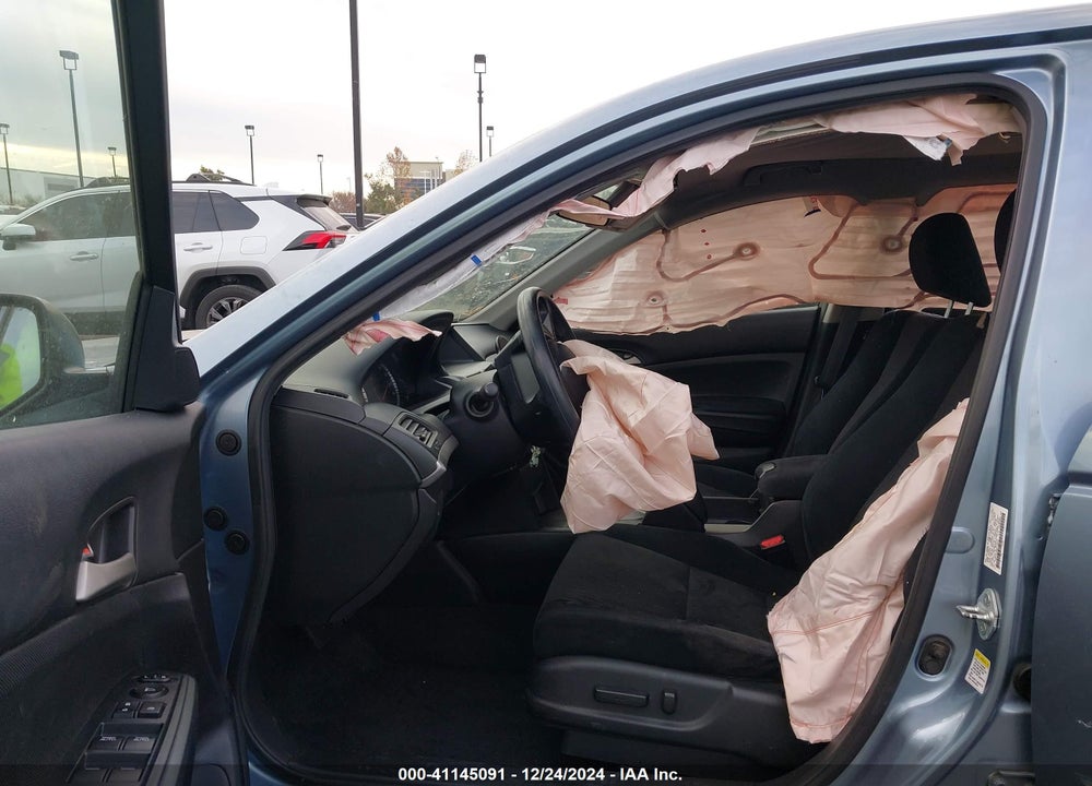 2011 HONDA ACCORD 2.4 LX-P VIN: 1HGCP2F49BA118822