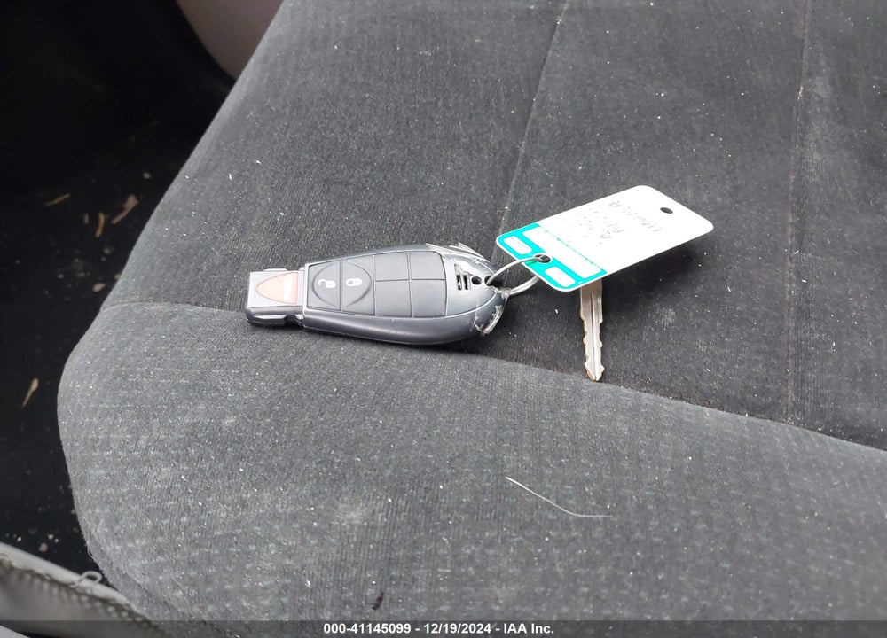 2012 DODGE GRAND CARAVAN CREW VIN: 2C4RDGDG4CR110216