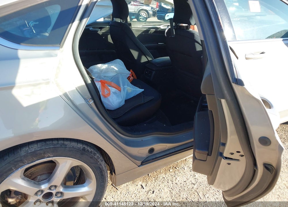 2015 FORD FUSION VIN: 3FA6P0H96FR213543
