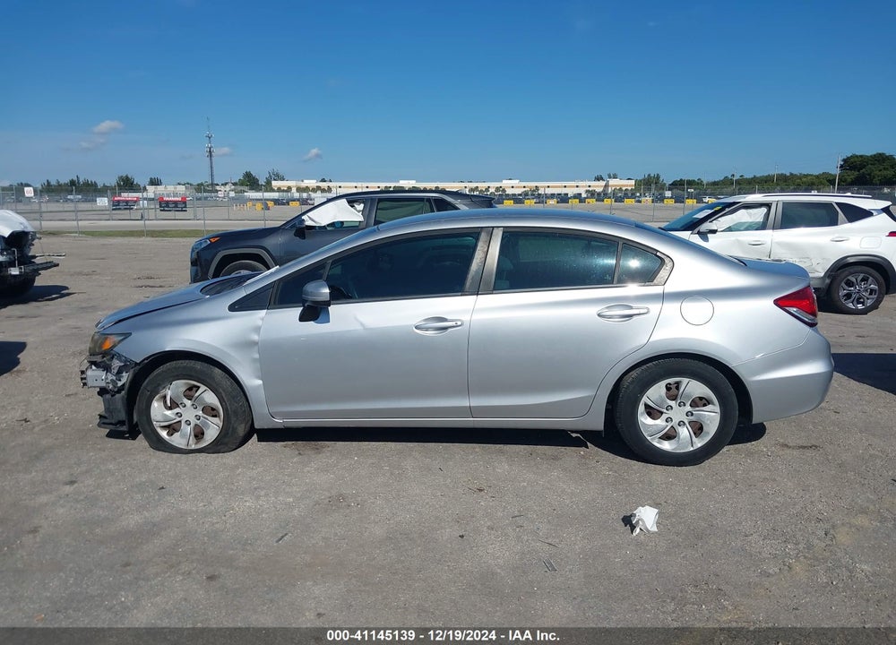 2014 HONDA CIVIC LX VIN: 19XFB2F55EE047820