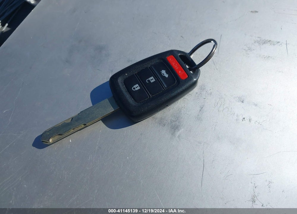 2014 HONDA CIVIC LX VIN: 19XFB2F55EE047820