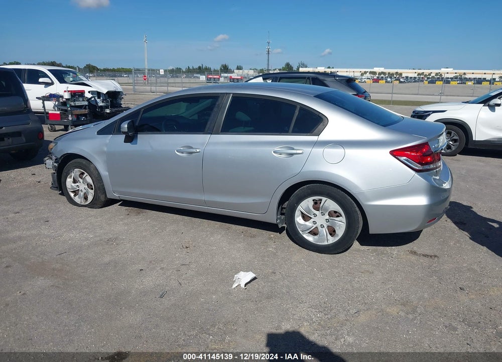 2014 HONDA CIVIC LX VIN: 19XFB2F55EE047820