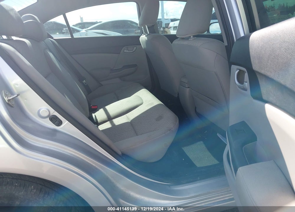 2014 HONDA CIVIC LX VIN: 19XFB2F55EE047820