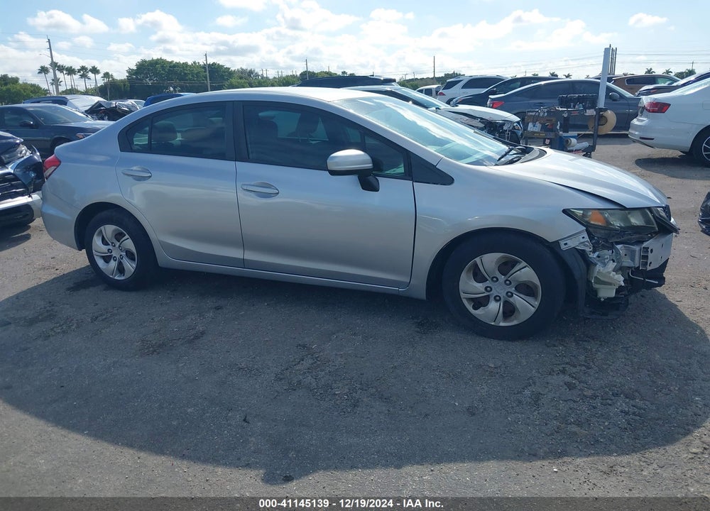 2014 HONDA CIVIC LX VIN: 19XFB2F55EE047820