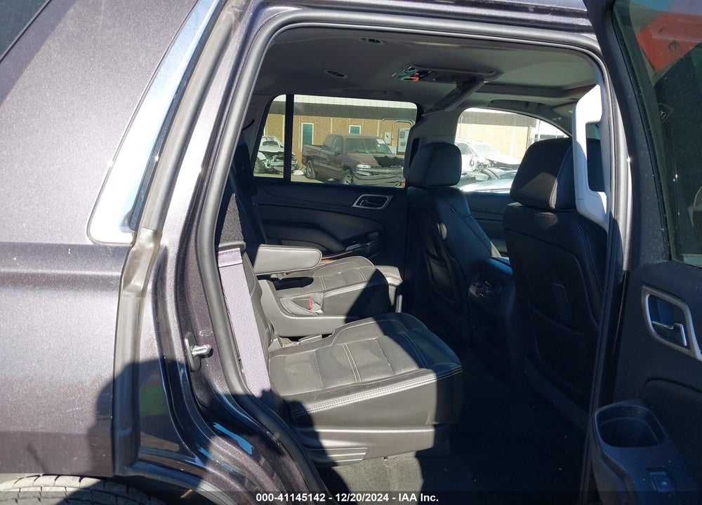 2016 GMC YUKON DENALI VIN: 1GKS2CKJ2GR333675